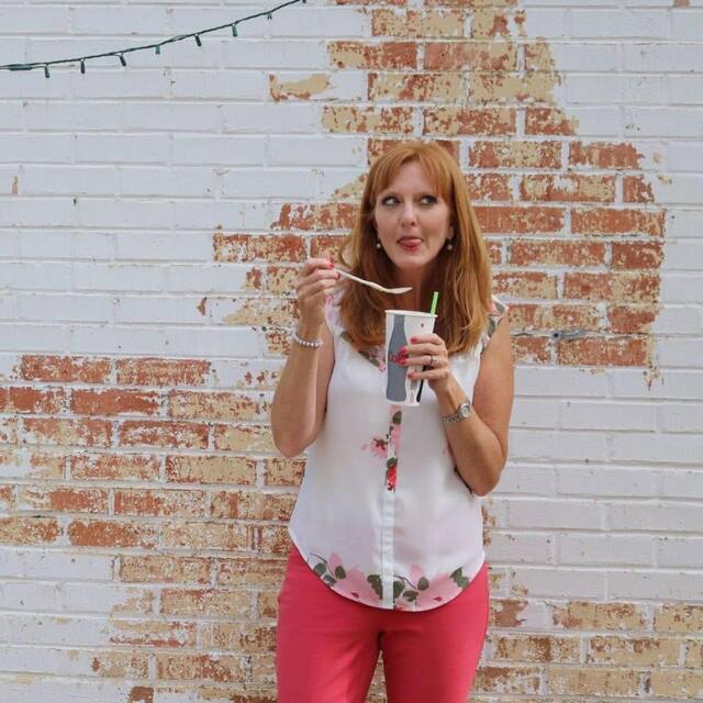 Homepage 28 Tracey AirBnb Reviewer